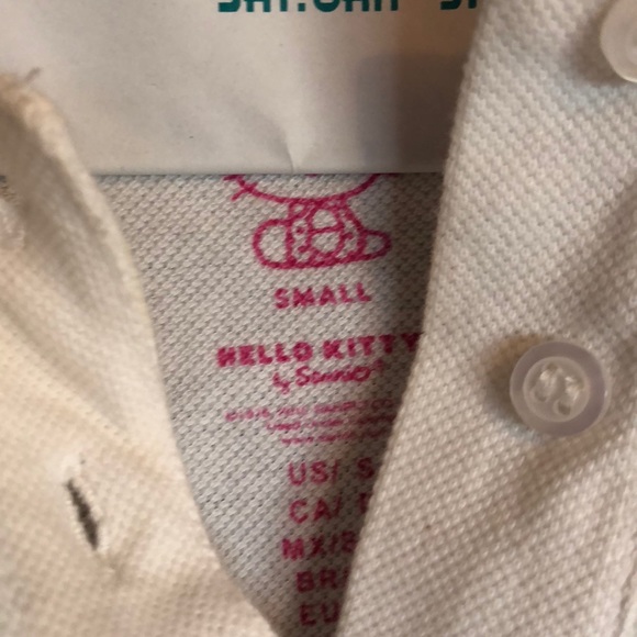 Hello kitty shirt :) worn once in great condition - Picture 3 of 3